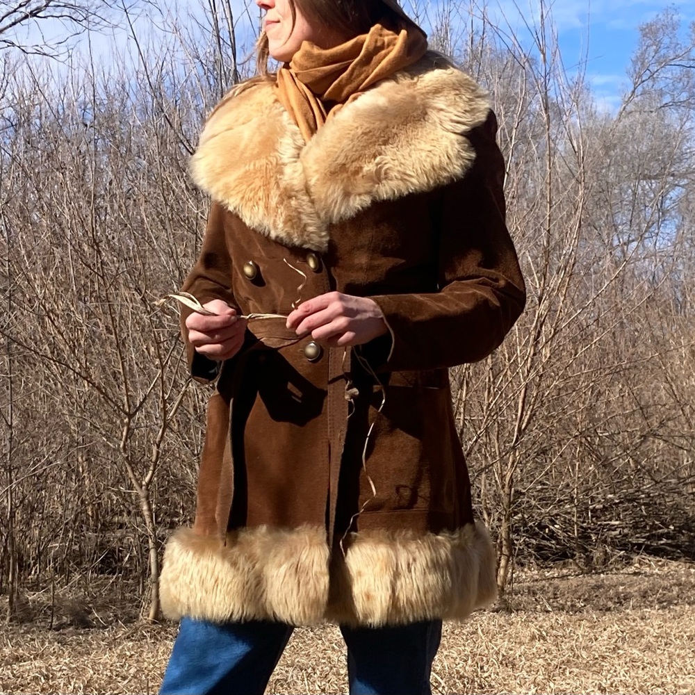 70s belted Coat, Genuine Leather, Vintage Excellent Condition